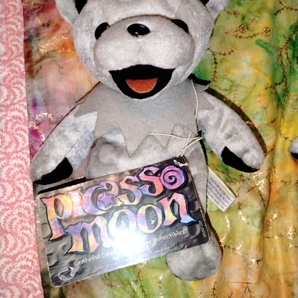 Dead bear